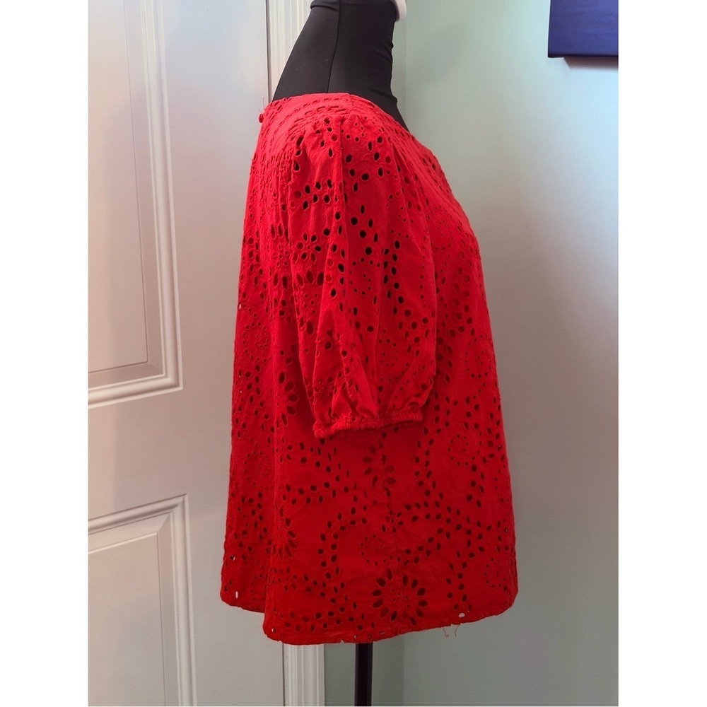 Beacon Bright Red Eyelet Puff-Sleeve Blouse - Picture 4 of 10